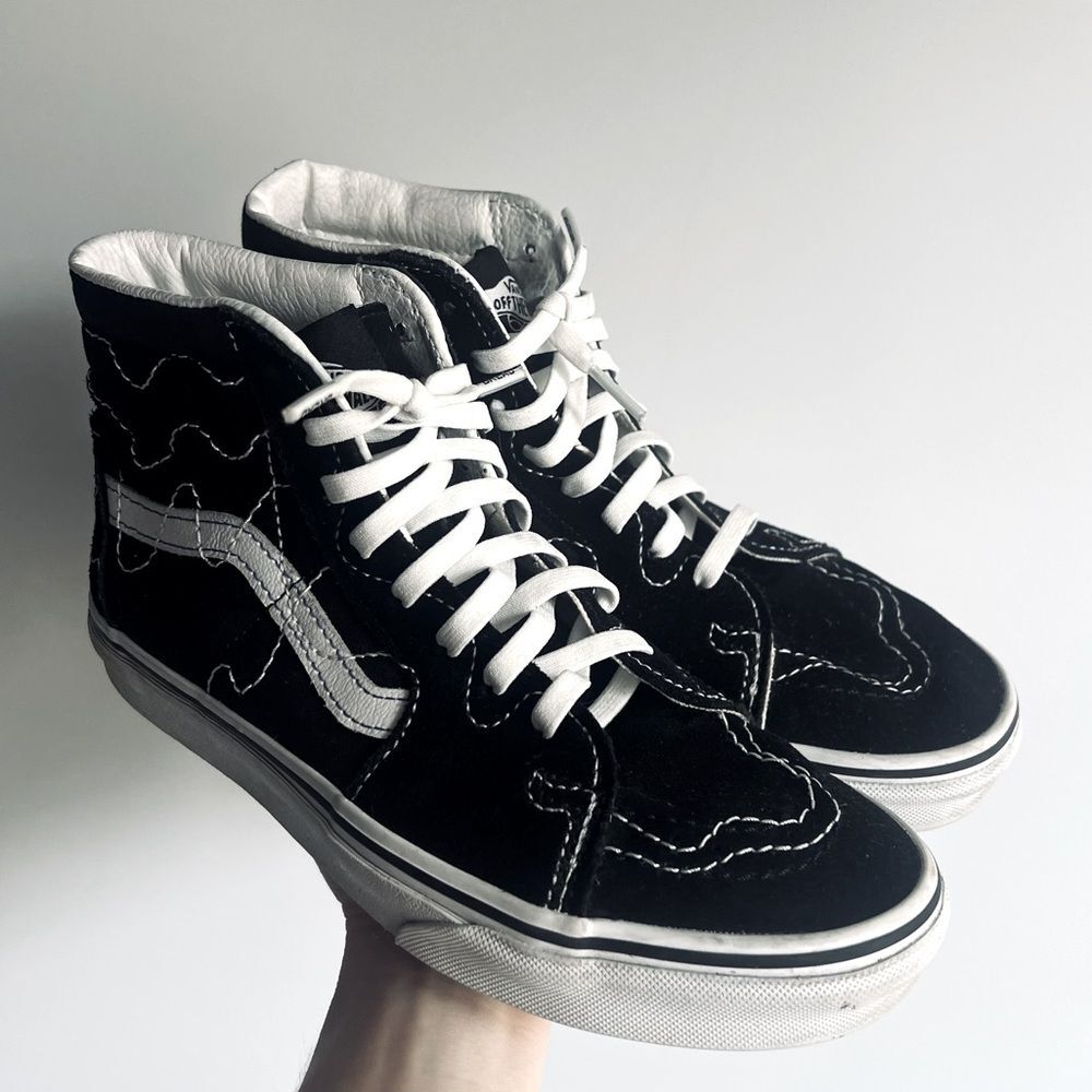 Vans Black Suede Leather and Canvas High-Top Sneakers White Stitching Women’s 7